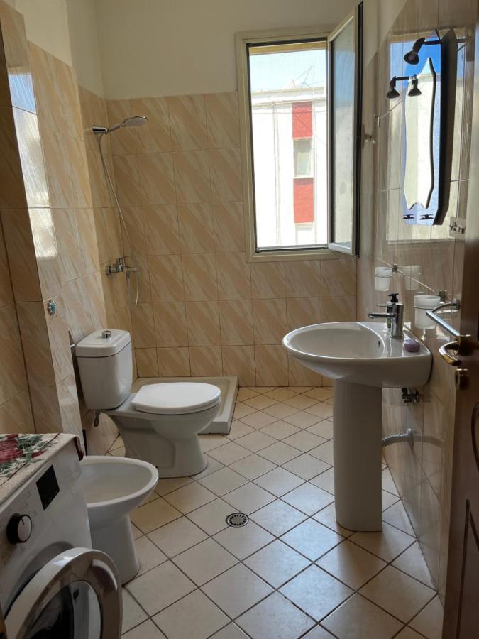 Vlorë Appartamento Incantevole Con Posto Auto Privato מראה חיצוני תמונה